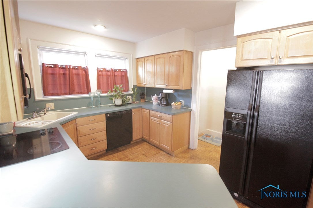 2364 Secor Road Toledo, OH 43606 - Photo 12 of 42 Gallery Image 12