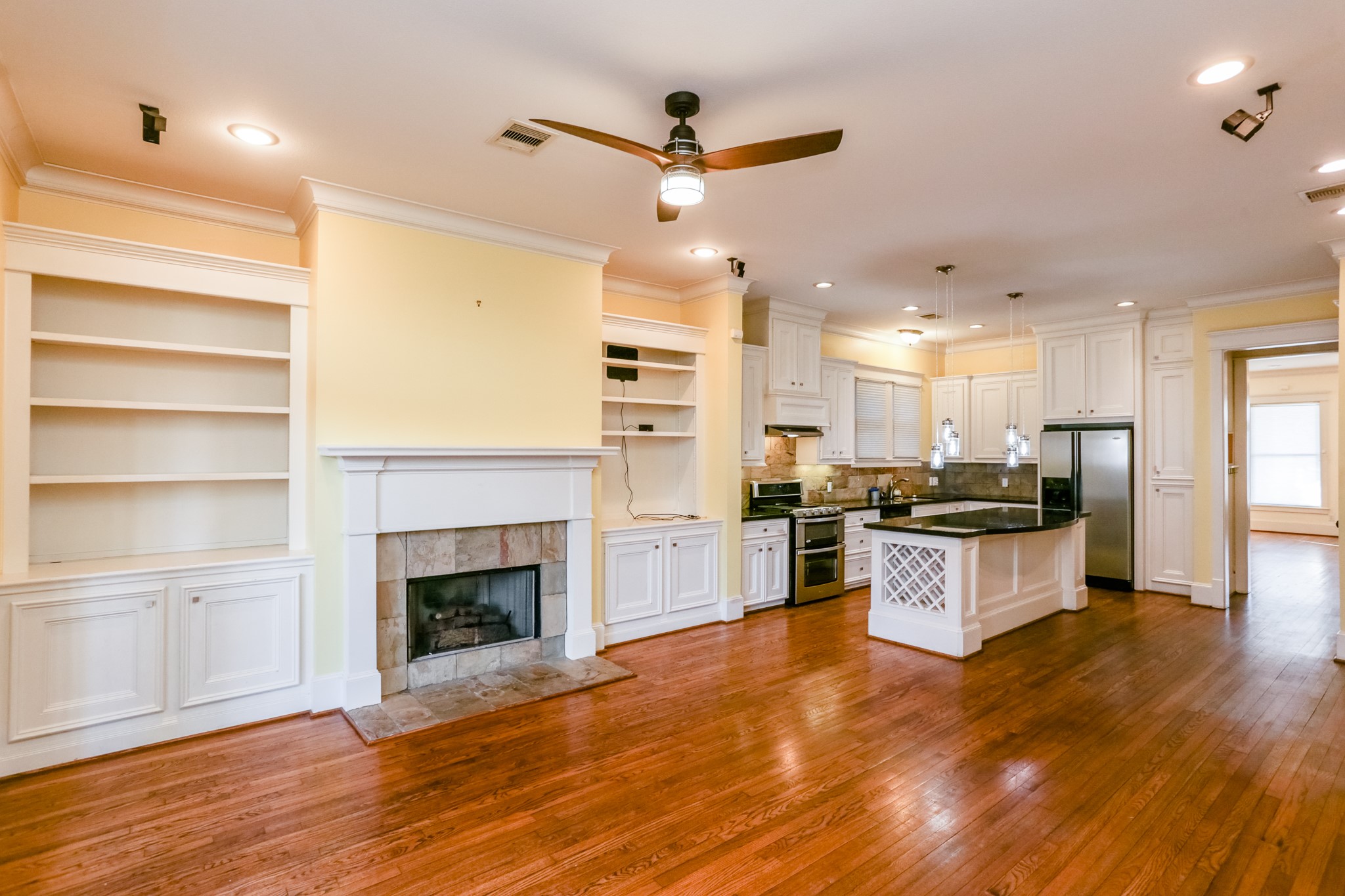 629 West 16th Street Houston, TX 77008 - Photo 12 of 28