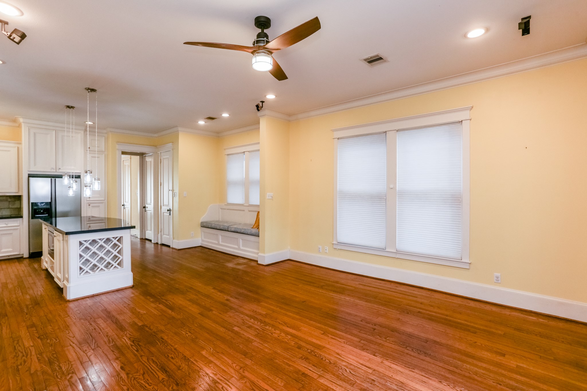 629 West 16th Street Houston, TX 77008 - Photo 13 of 28