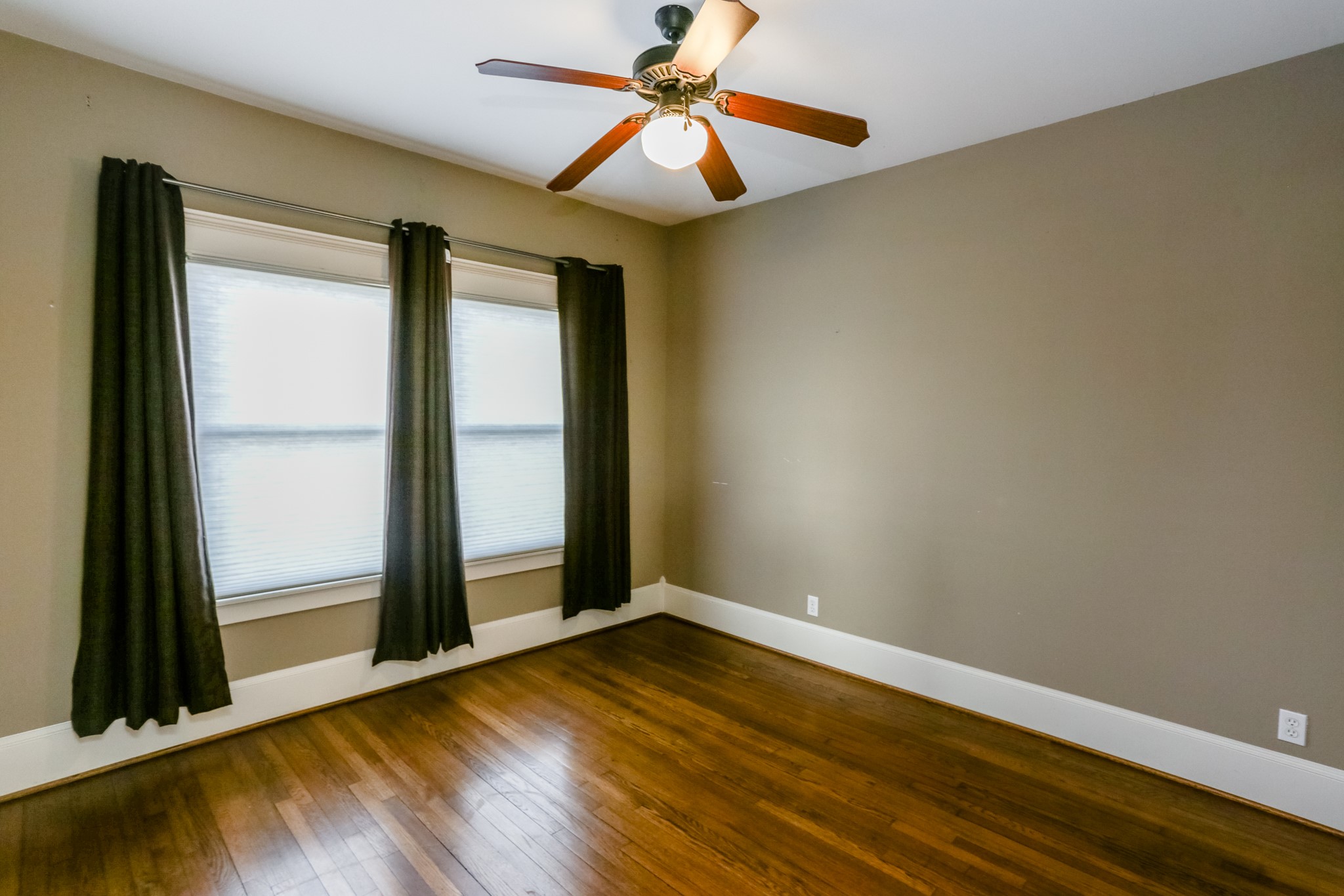 629 West 16th Street Houston, TX 77008 - Photo 18 of 28