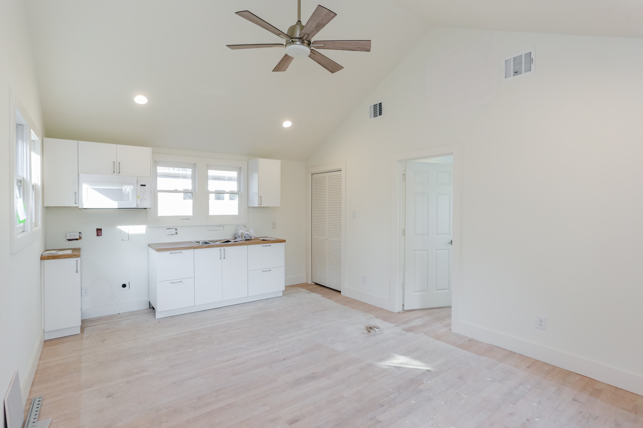 629 West 16th Street Houston, TX 77008 - Photo 27 of 28