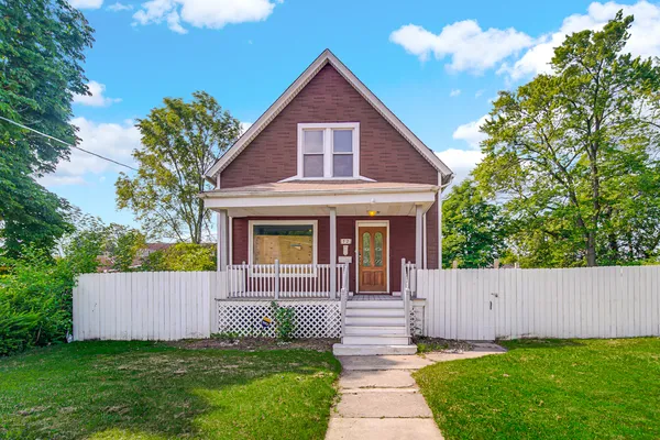 $3,000 | 72 East 136th Street, Riverdale, IL 60827