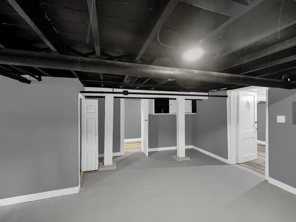 $3,000 | 72 East 136th Street, Riverdale, IL 60827