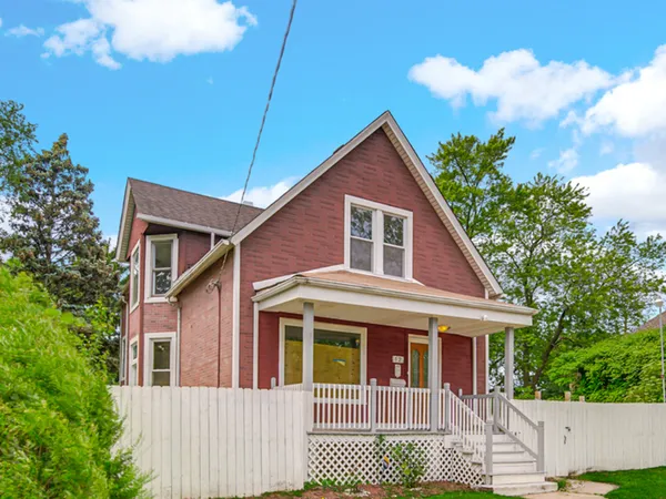 $3,000 | 72 East 136th Street, Riverdale, IL 60827