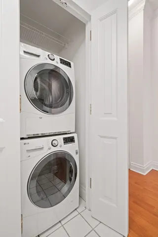 $698,000 | 350 East 82nd Street, Unit 2G | Upper East Side