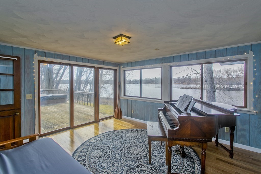 176 Dunn Road Longmeadow, MA 01106 - Photo 20 of 42 Gallery Image 20