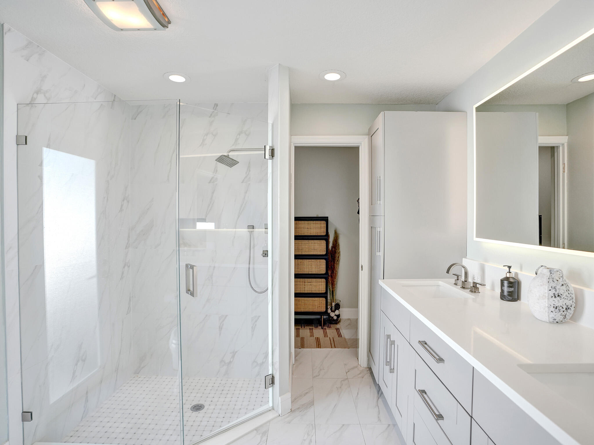 621 Enfield Road Delray Beach, FL 33444 - Photo 17 of 31 Primary Bathroom