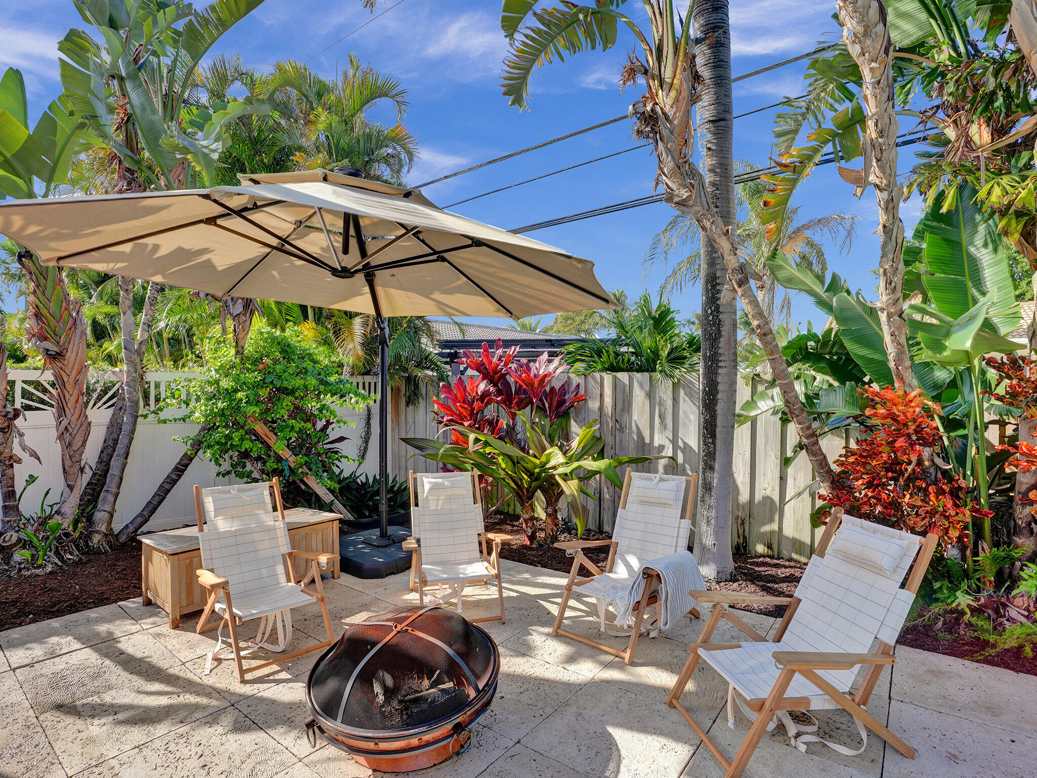 621 Enfield Road Delray Beach, FL 33444 - Photo 25 of 31 Patio
