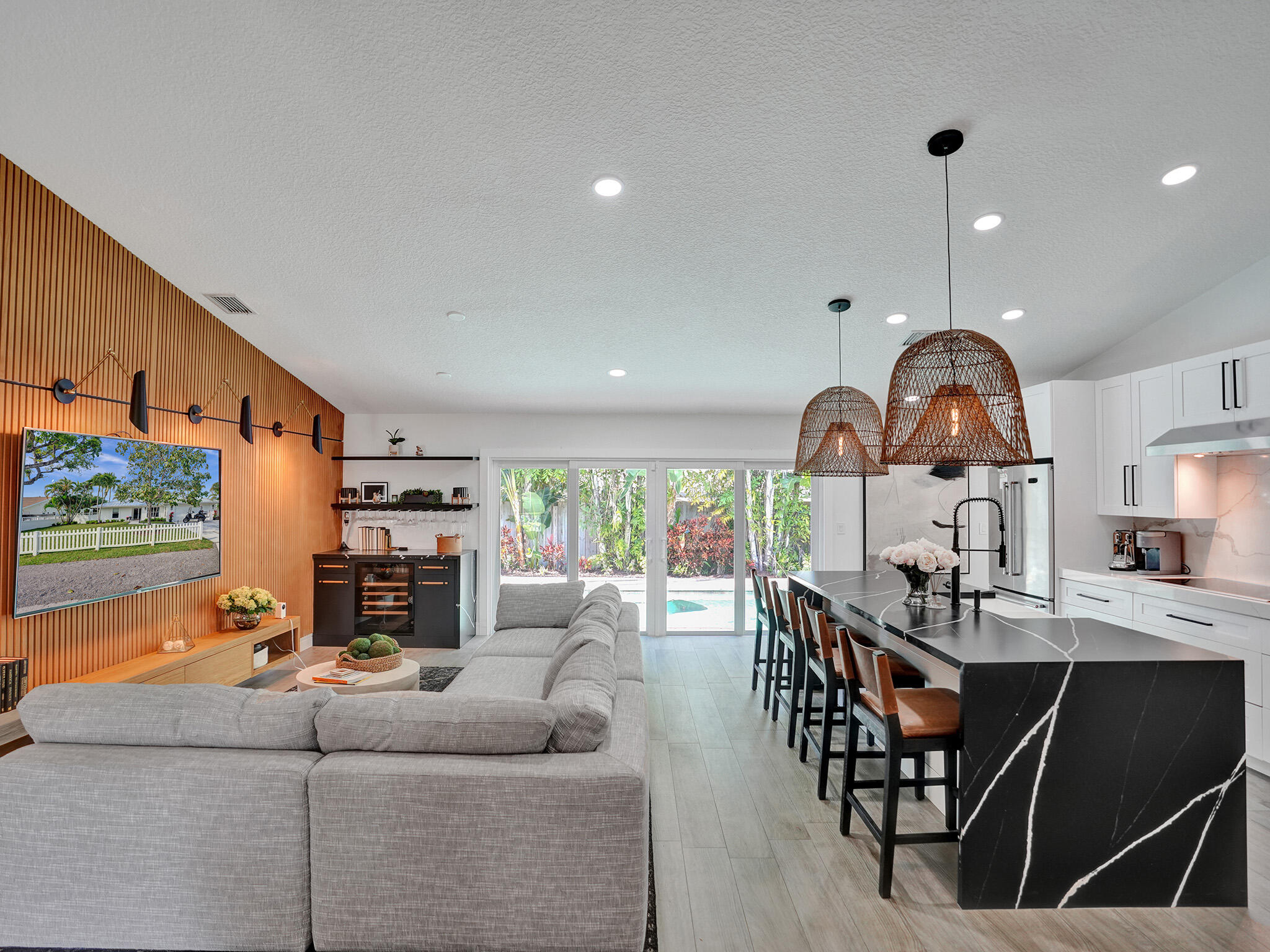 621 Enfield Road Delray Beach, FL 33444 - Photo 7 of 31 Open Plan Living area