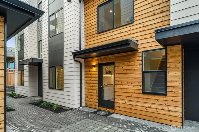 $479,900 | 9221 B 14th Avenue Northwest, Seattle, WA 98117