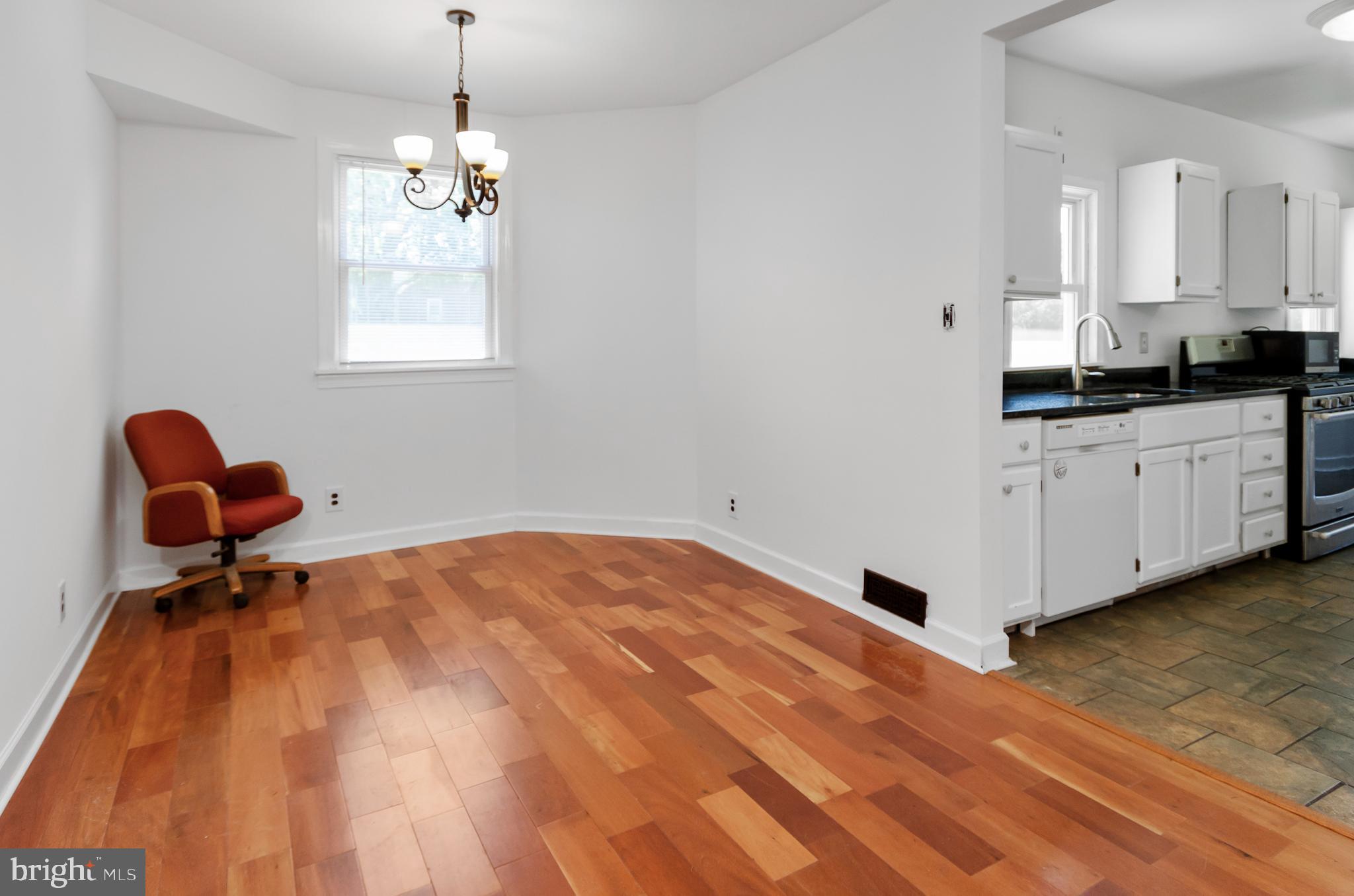 2730 Solomons Island Road Edgewater, MD 21037 - Photo 6 of 29 Gallery Image 6