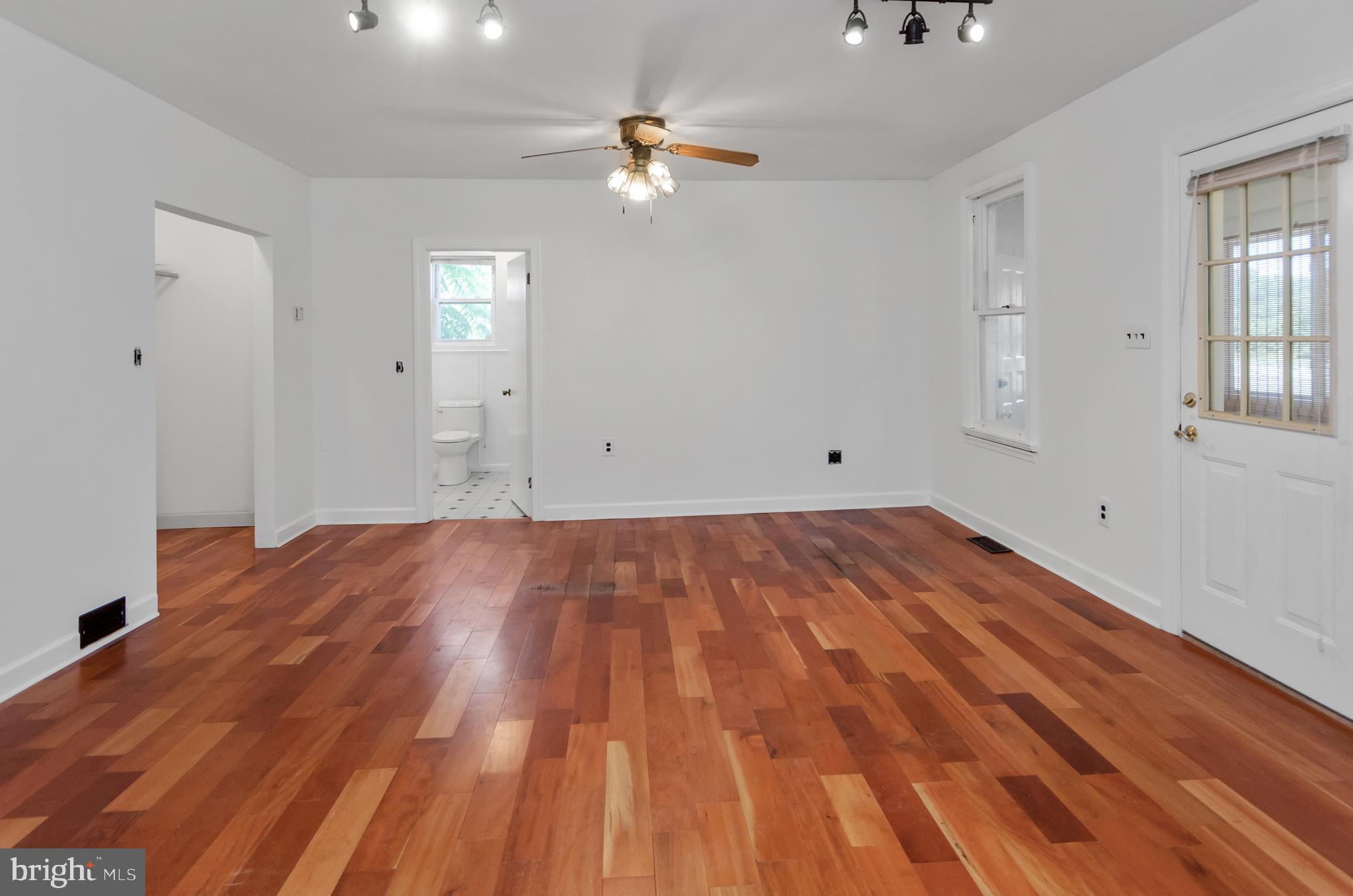 2730 Solomons Island Road Edgewater, MD 21037 - Photo 9 of 29 Gallery Image 9