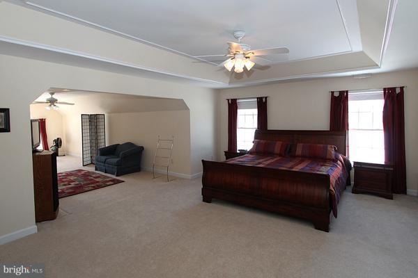 2514 Sapling Ridge Lane Brookeville, MD 20833 - Photo 10 of 25 SPACIOUS MASTER BEDROOM
