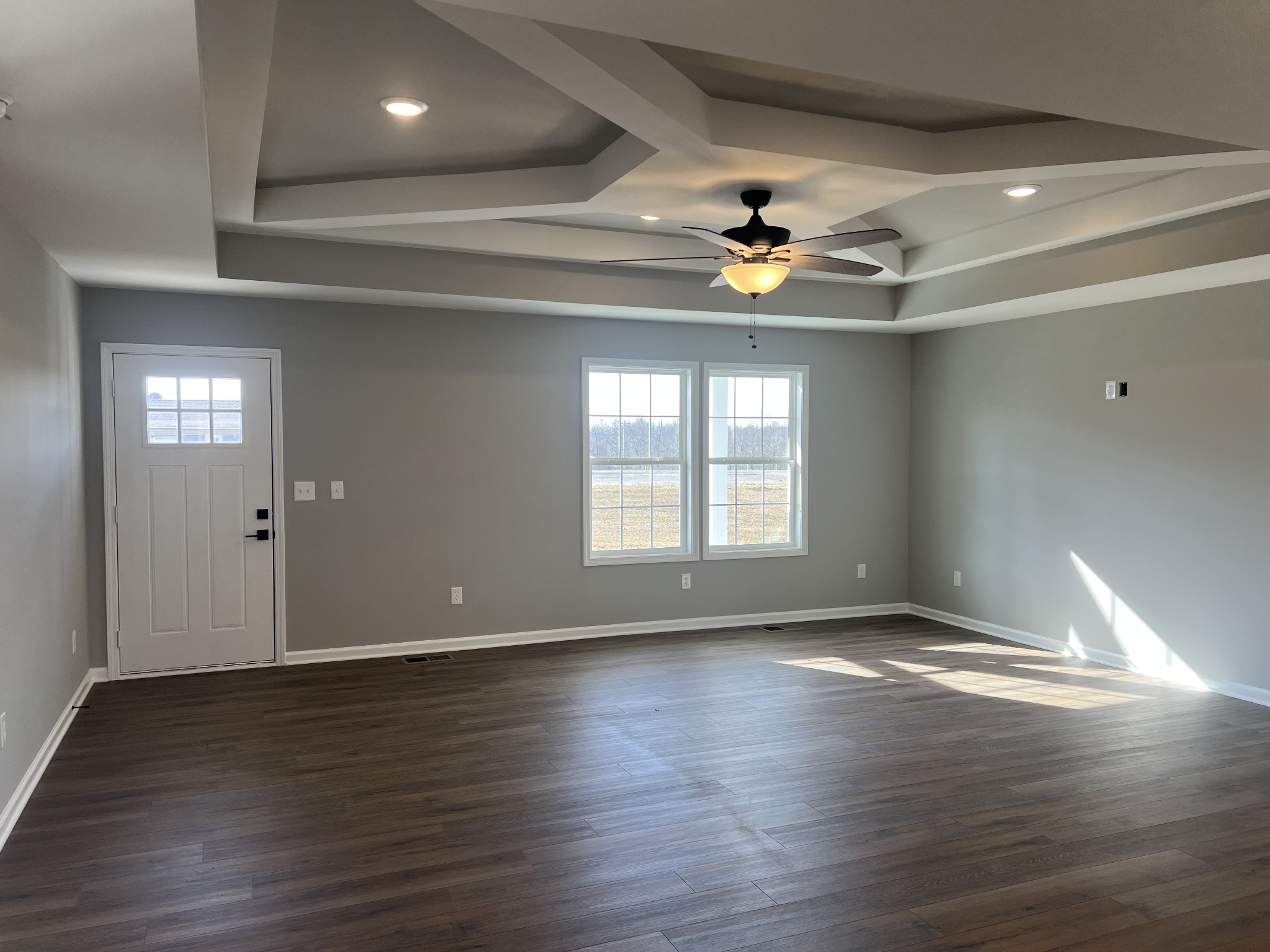 1832 Lafayette Road Red Boiling Springs, TN 37150 - Photo 3 of 13