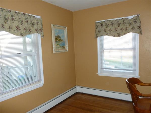 40 Arthur Street Clinton, MA 01510 - Photo 6 of 16 Gallery Image 6