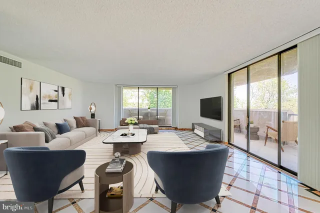 $5,800 | 1101 South Arlington Ridge Road, Unit 216, Arlington, VA 22202