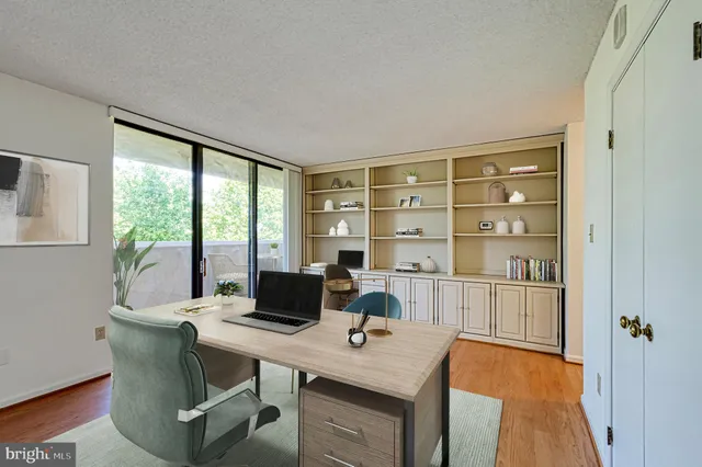 $5,800 | 1101 South Arlington Ridge Road, Unit 216, Arlington, VA 22202