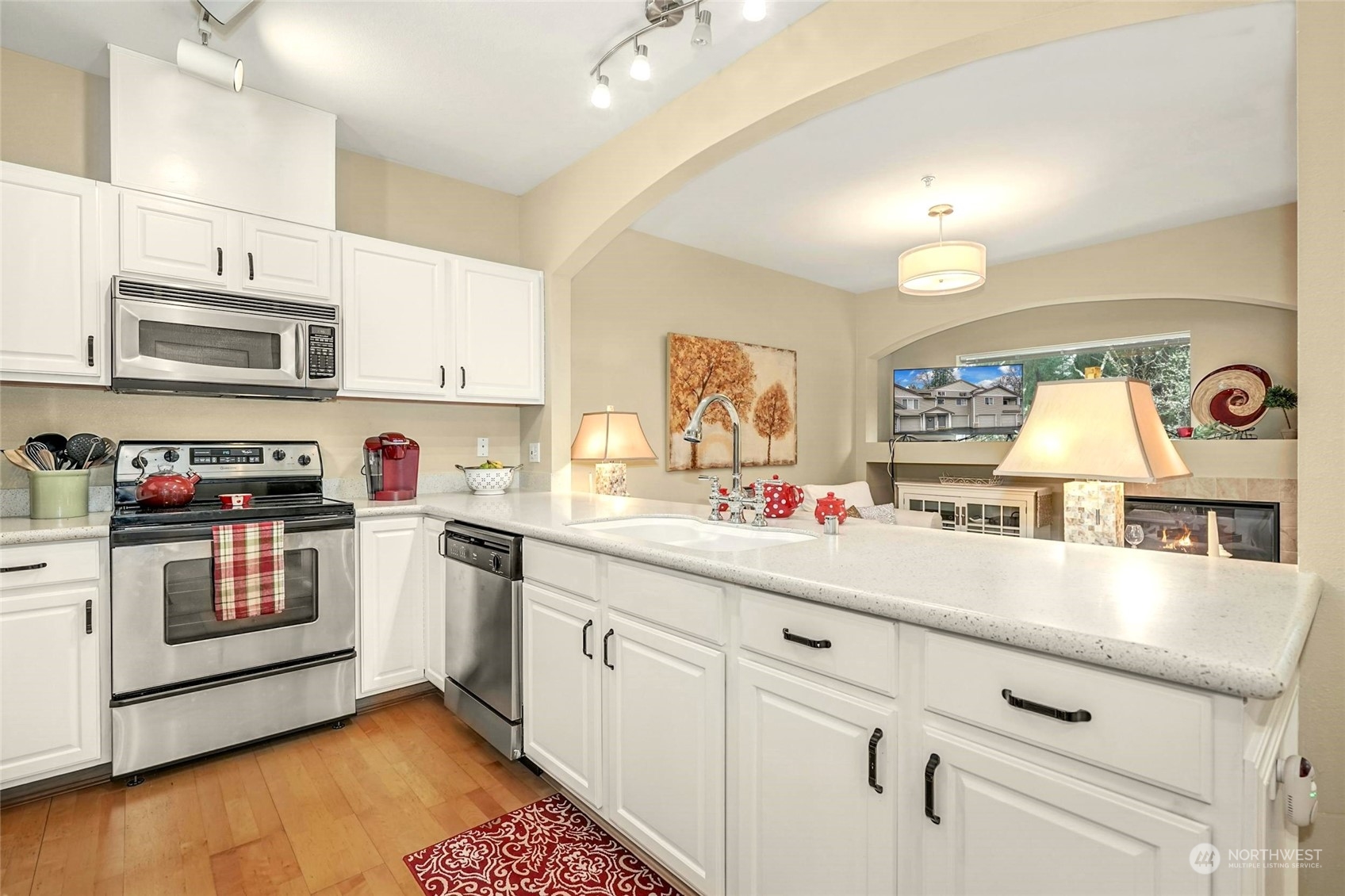 14335 Simonds Road Northeast, Unit B305 Kirkland, WA 98034 - Photo 11 of 22 Gallery Image 11