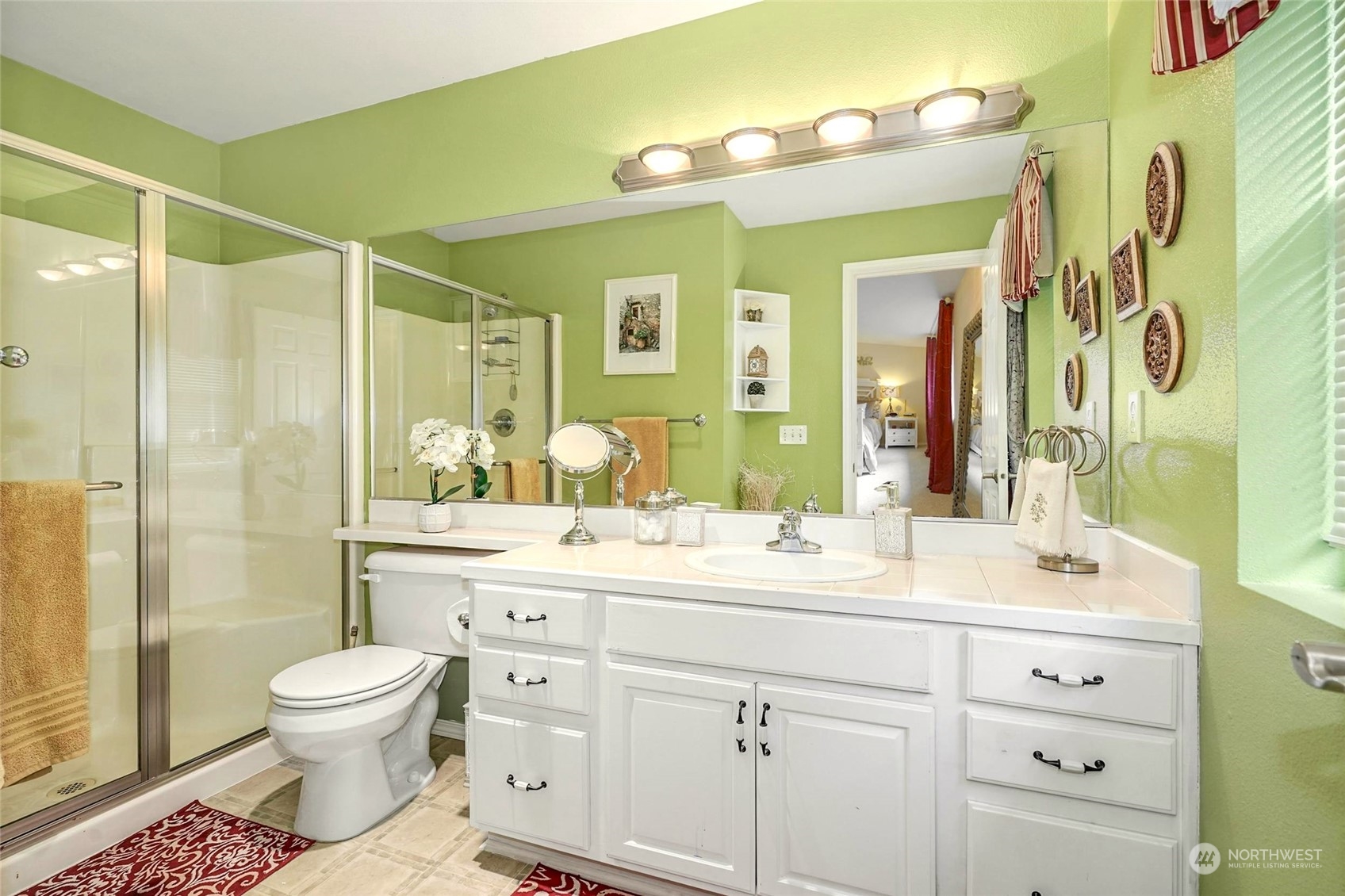 14335 Simonds Road Northeast, Unit B305 Kirkland, WA 98034 - Photo 17 of 22 Gallery Image 17