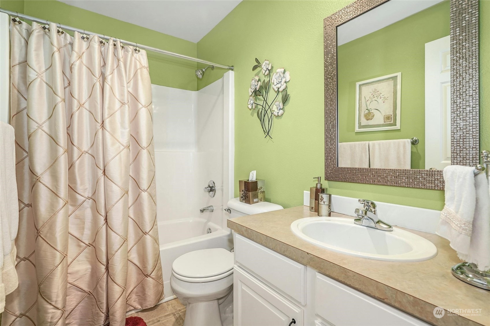 14335 Simonds Road Northeast, Unit B305 Kirkland, WA 98034 - Photo 19 of 22 Gallery Image 19