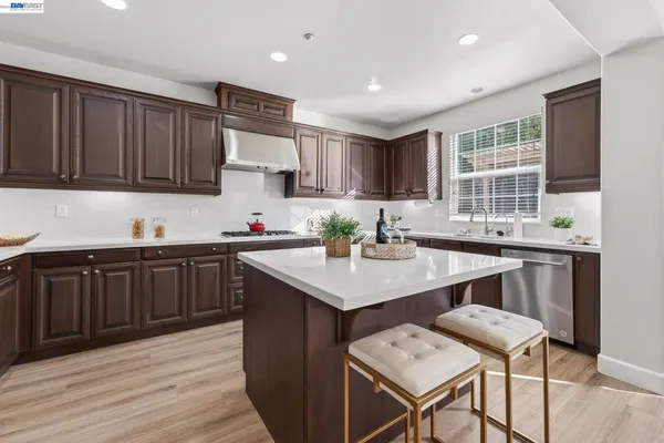 $1,950,000 | 4915 Shelton Street, Dublin, CA 94568