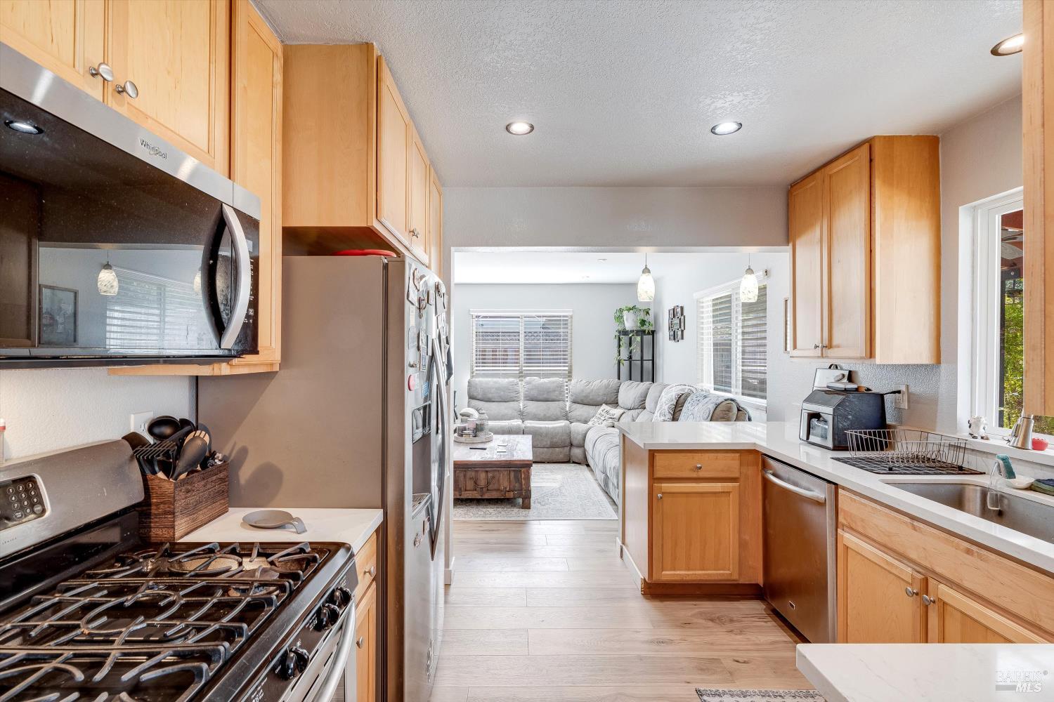 532 Walten Way Windsor, CA 95492 - Photo 27 of 65 a kitchen with lots of counter top space