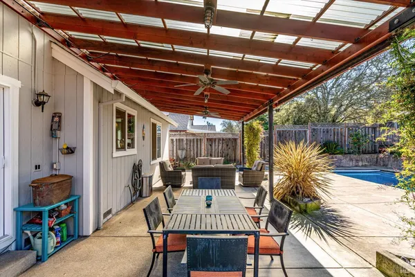 $839,000 | 532 Walten Way, Windsor, CA 95492