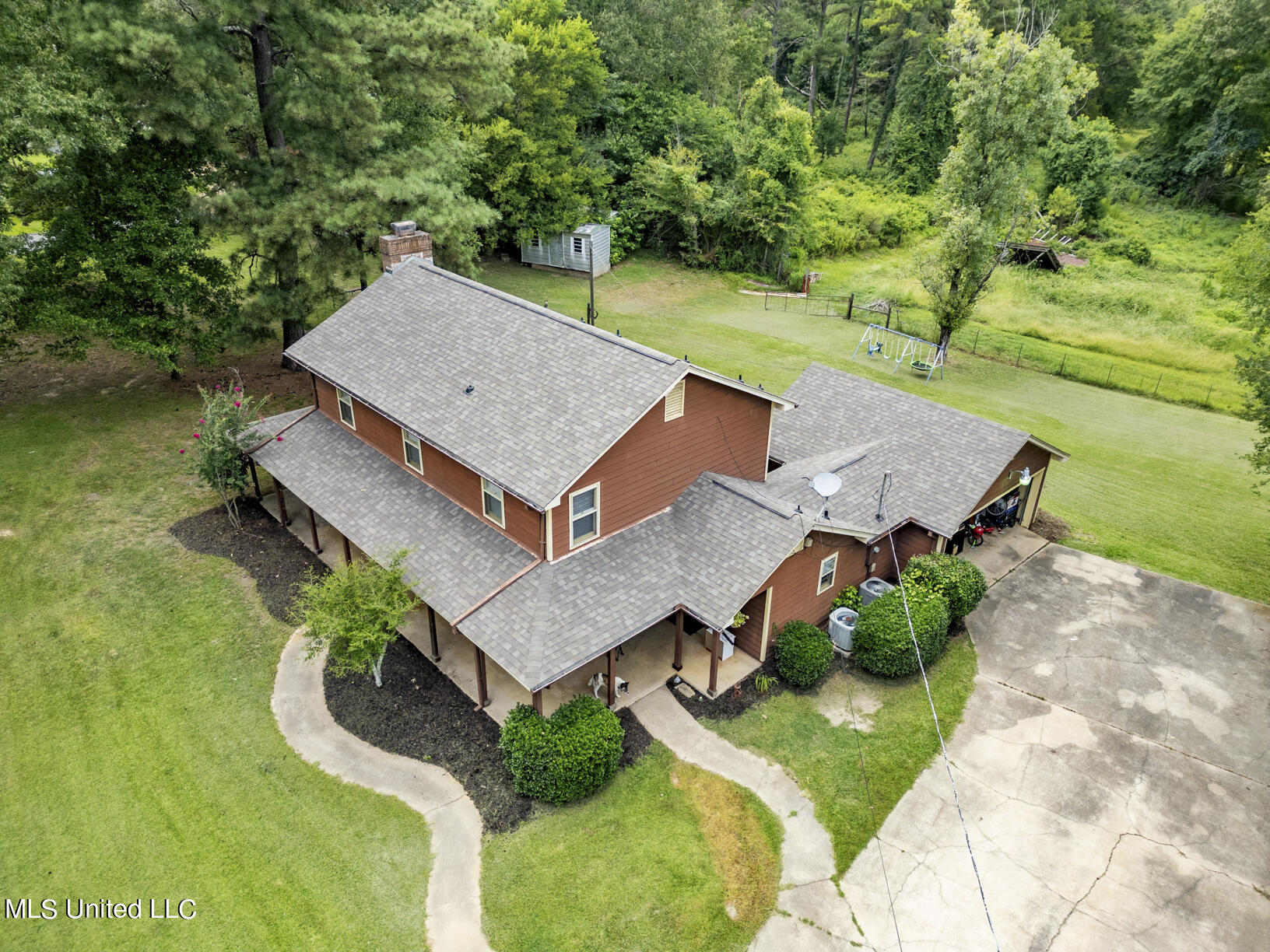 1303 Big Creek Road Raymond, MS 39154 - Photo 3 of 46 1303 Big Creek Drone final-1