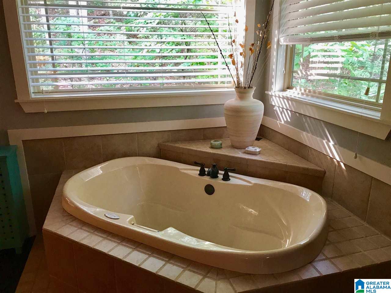 2705 Springville Boulevard Oneonta, AL 35121 - Photo 13 of 23