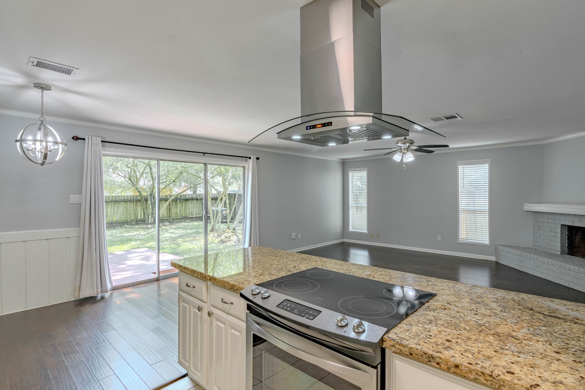 6 Basal Briar Court Spring, TX 77381 - Photo 13 of 34