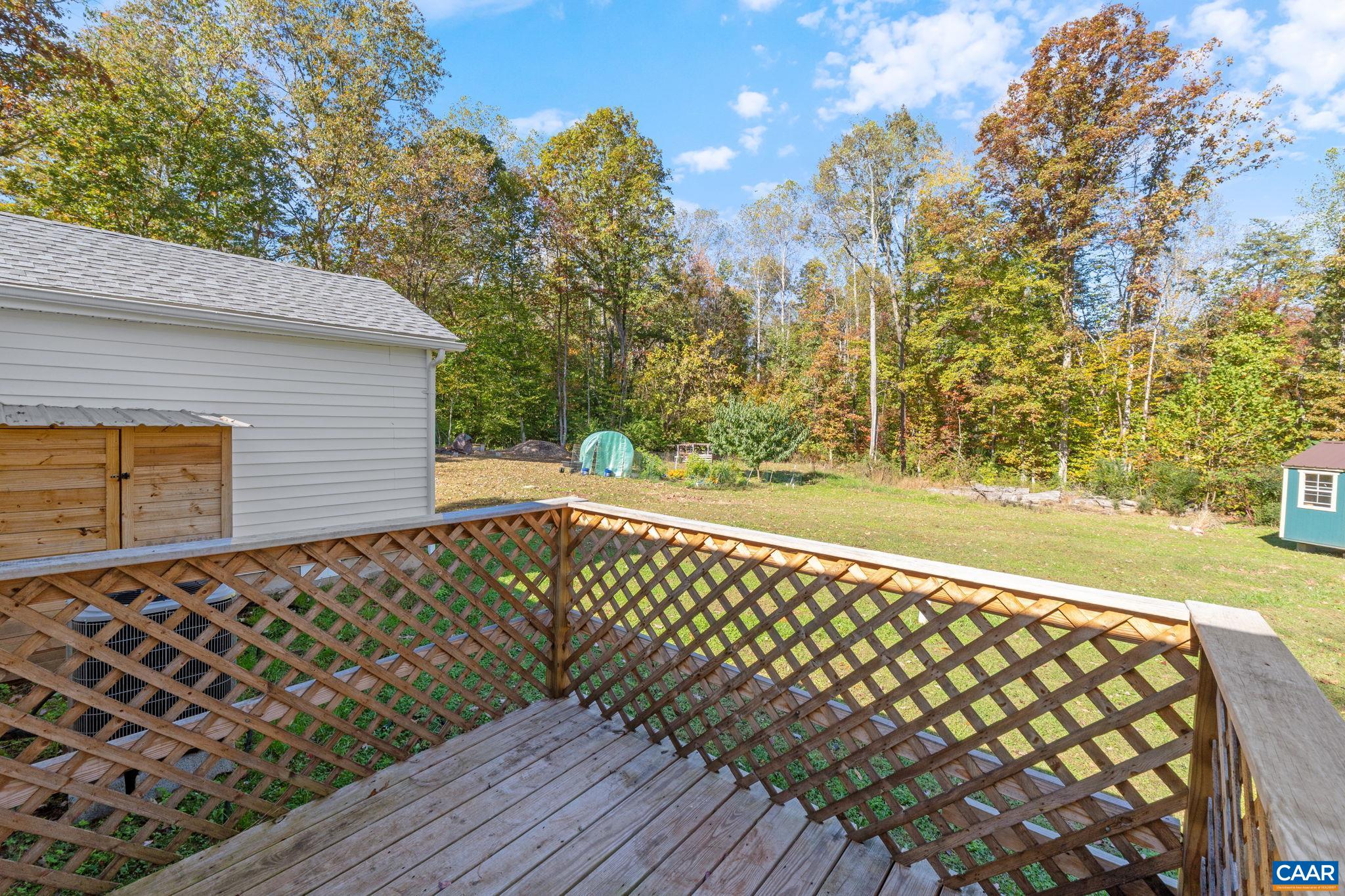 874 James River Road Scottsville, VA 24590 - Photo 24 of 43 a view of wooden deck