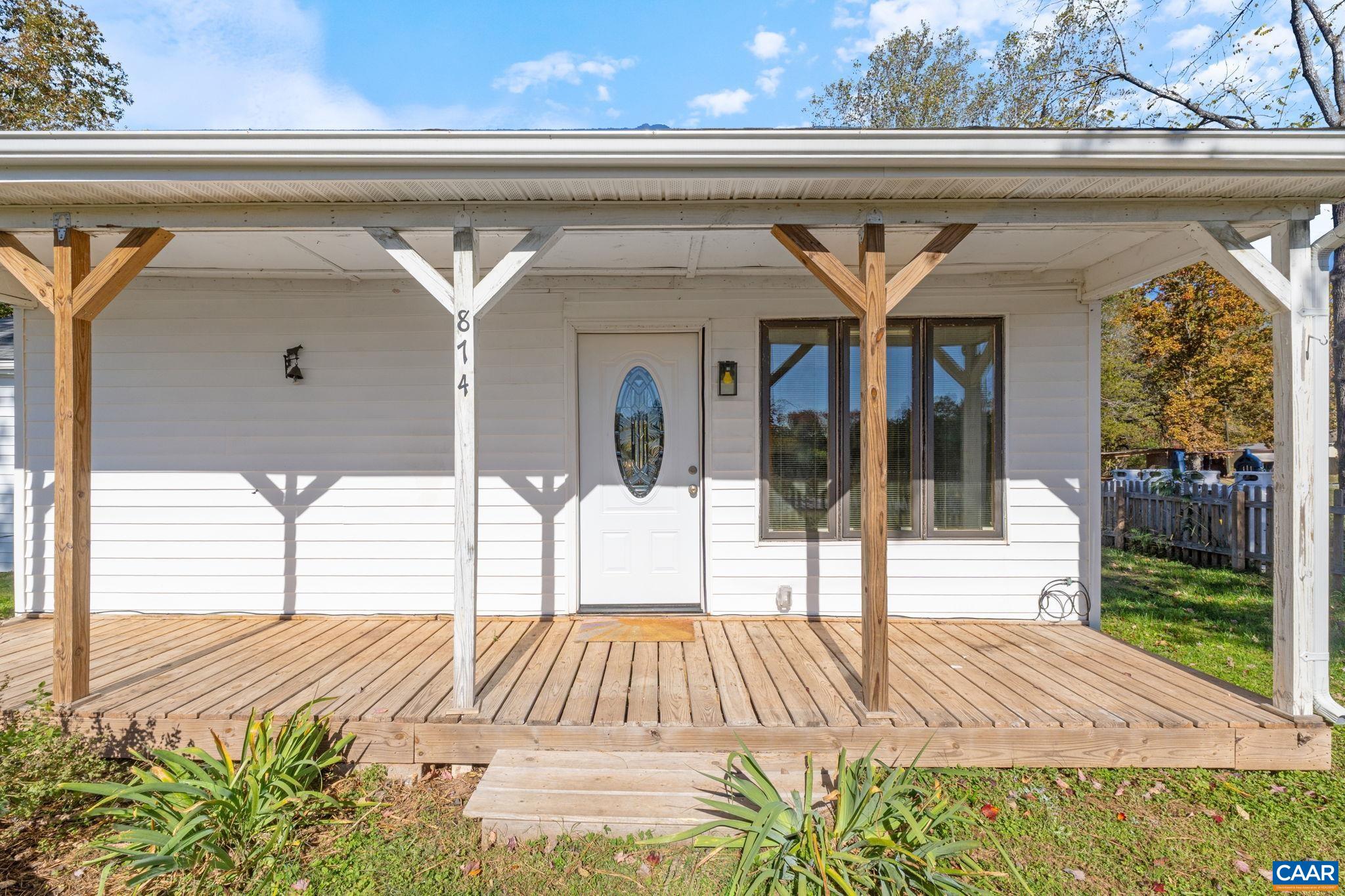 874 James River Road Scottsville, VA 24590 - Photo 4 of 43 a view of balcony and patio