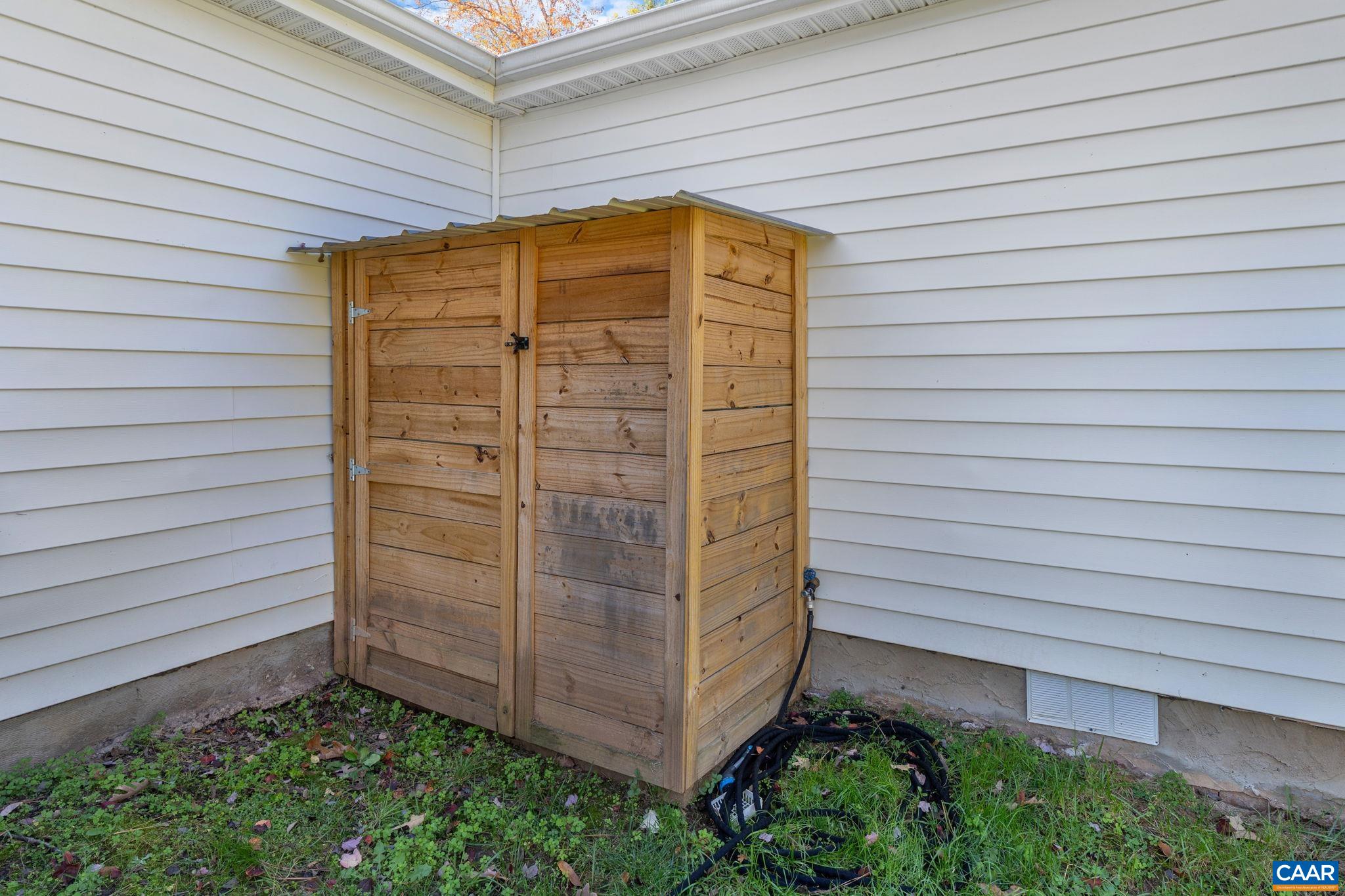 874 James River Road Scottsville, VA 24590 - Photo 41 of 43 a view of front door of house