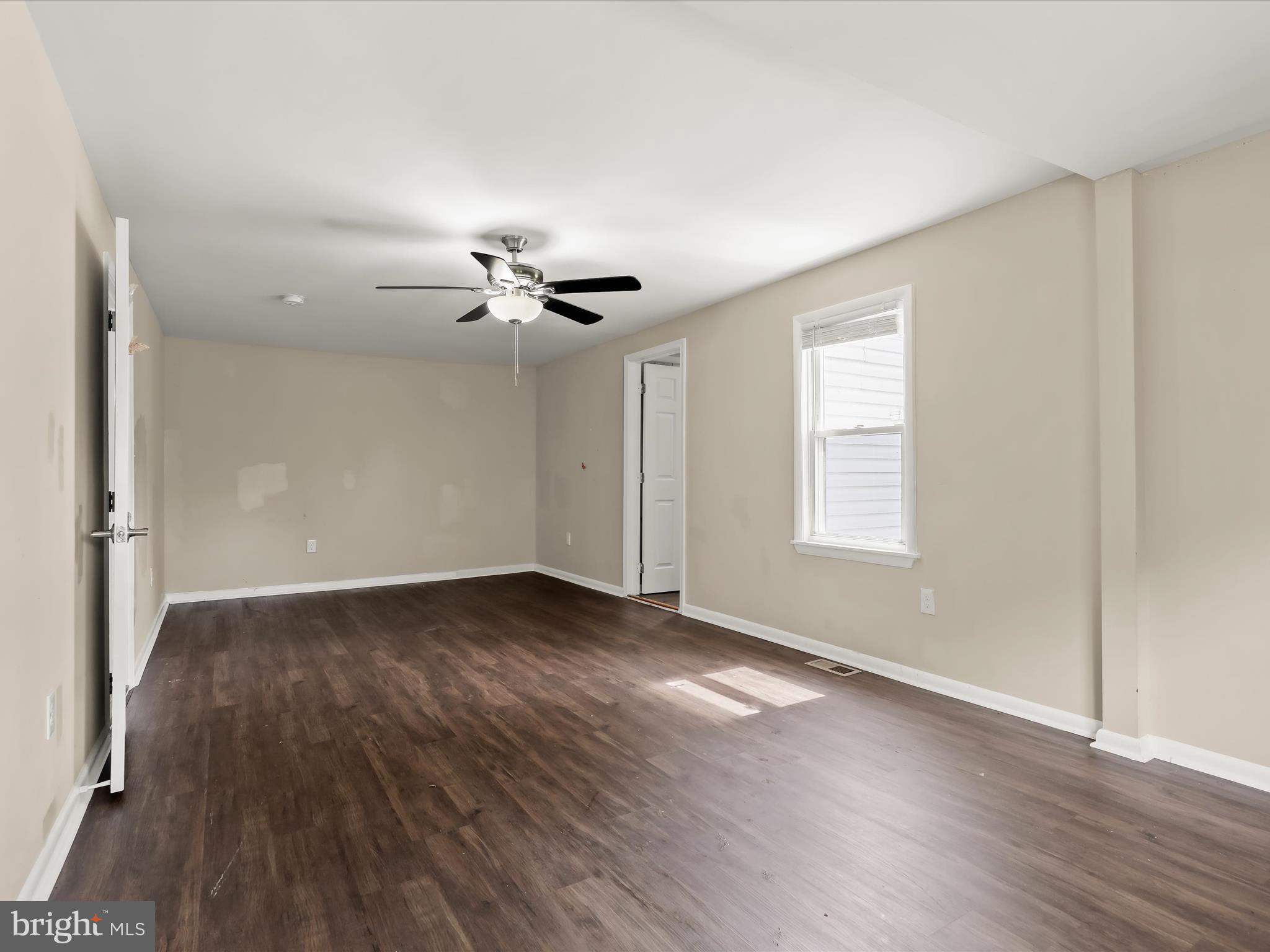 347 Loreley Road White Marsh, MD 21162 - Photo 17 of 41 Expansive Primary Bedroom