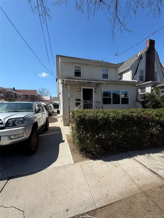 $1,588,888 | 22-22 Lee Street | Whitestone