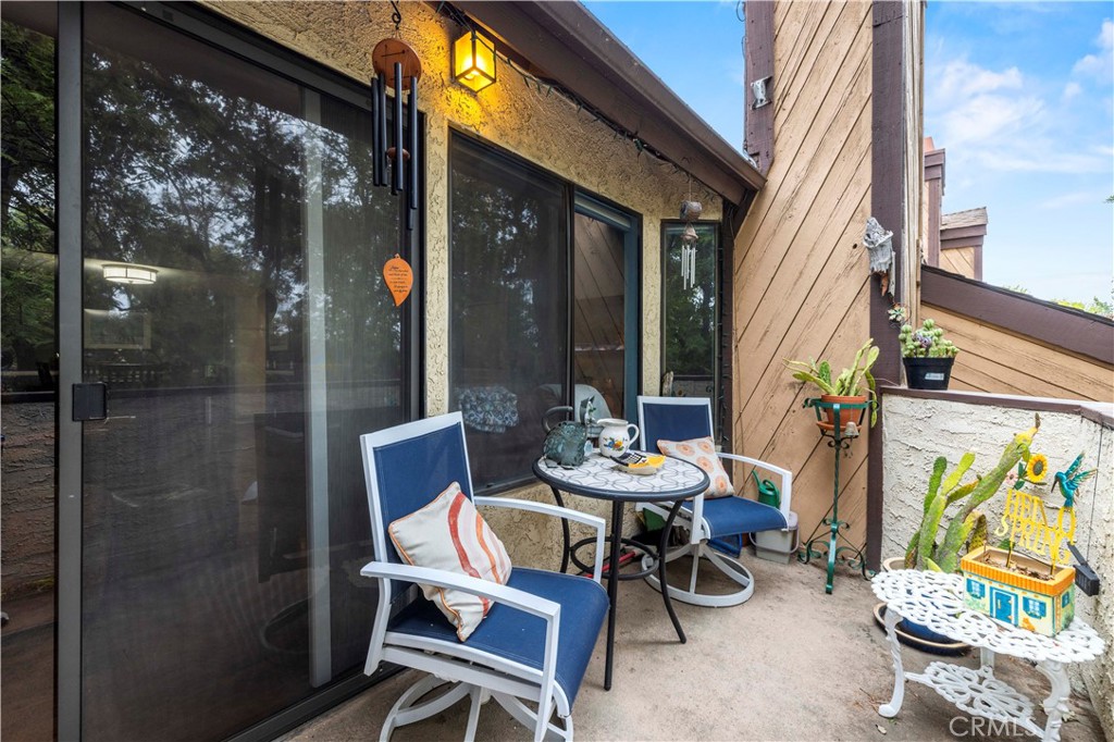 24835 Apple Street, Unit F Newhall, CA 91321 - Photo 5 of 39
