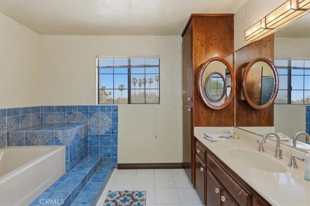 17394 Sunset View Drive Riverside, CA 92504 - Photo 32 of 62
