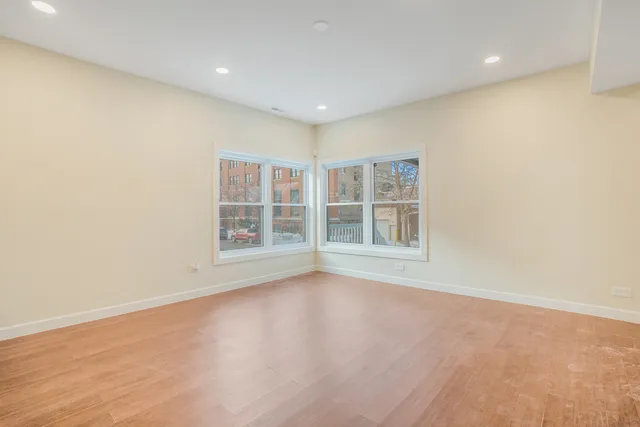 $4,200 | 4019 North Tripp Avenue, Unit 1, Chicago, IL 60641