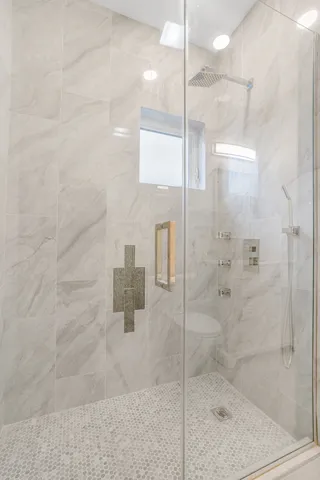 $4,200 | 4019 North Tripp Avenue, Unit 1, Chicago, IL 60641