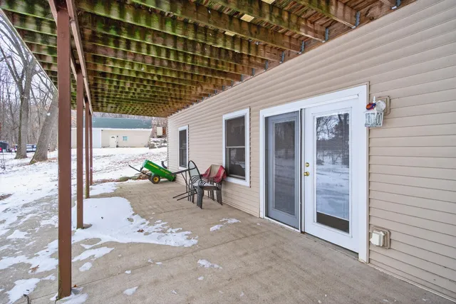 $324,900 | 2415 Scott Road, Parma, MI 49269