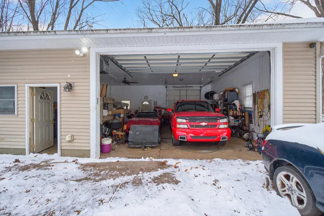 $324,900 | 2415 Scott Road, Parma, MI 49269