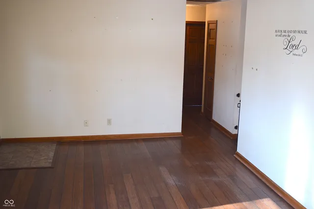 $325,000 | 5808 East County Road 150 North, Avon, IN 46123