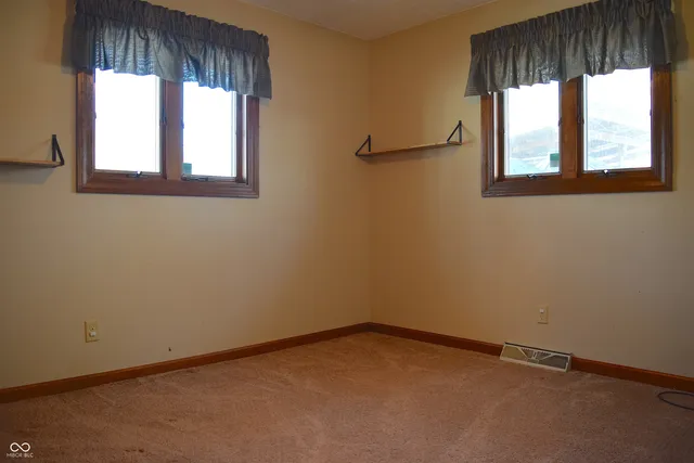 $325,000 | 5808 East County Road 150 North, Avon, IN 46123