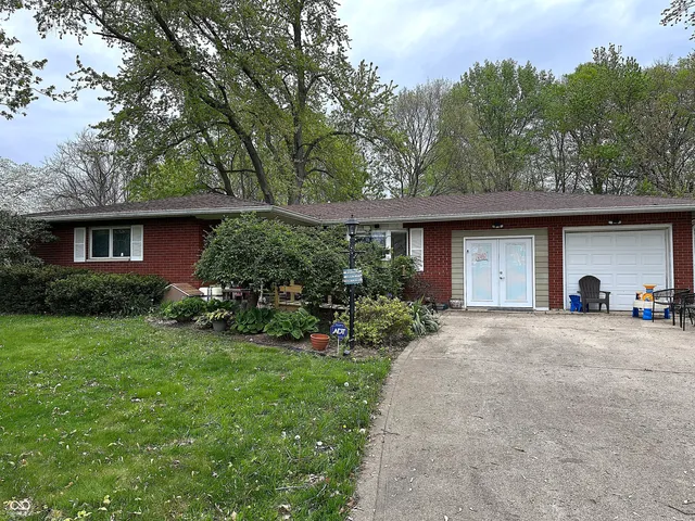 $325,000 | 5808 East County Road 150 North, Avon, IN 46123