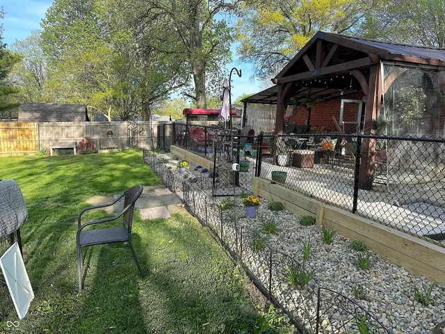 $325,000 | 5808 East County Road 150 North, Avon, IN 46123