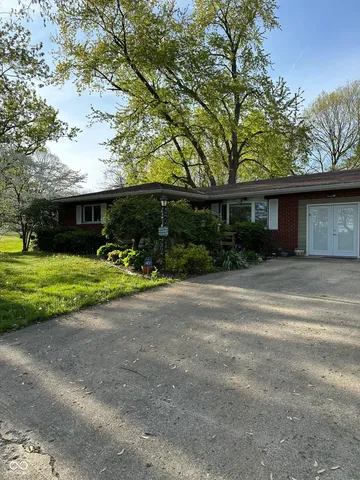 $325,000 | 5808 East County Road 150 North, Avon, IN 46123