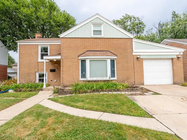 $419,900 | 465 South Elizabeth Street, Lombard, IL 60148