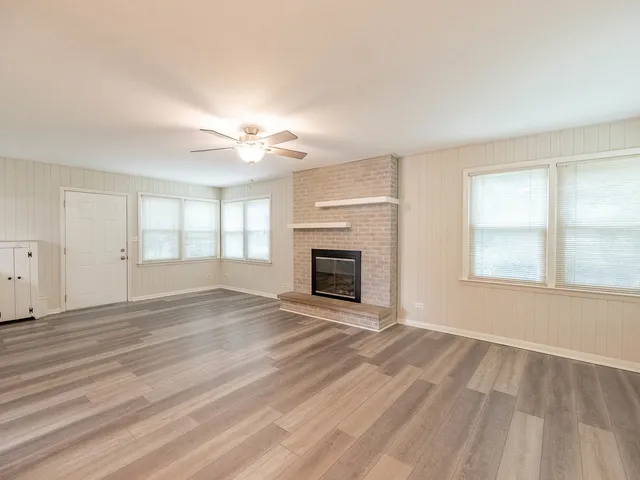 $419,900 | 465 South Elizabeth Street, Lombard, IL 60148