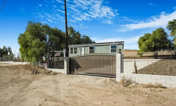 $3,000 | 26201 Highway 74, Perris, CA 92570