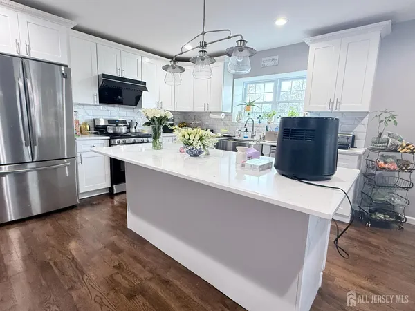 $5,000 | 42 Nelson Avenue, Edison, NJ 08817